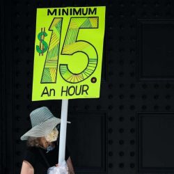 Libertarian view on minimum wage